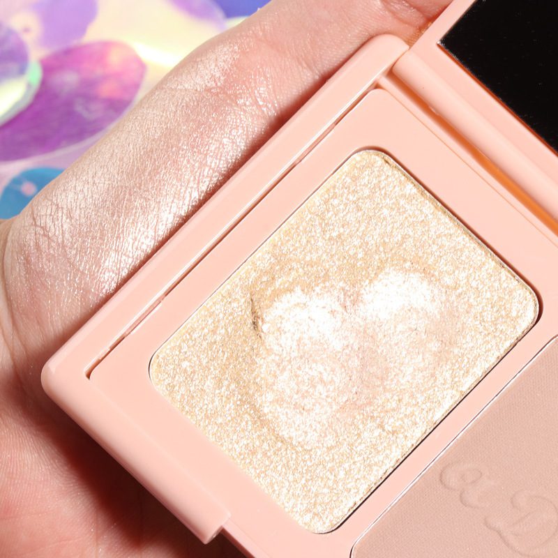 Two-tone Blush Highlighter And Contouring Palette - Image 7